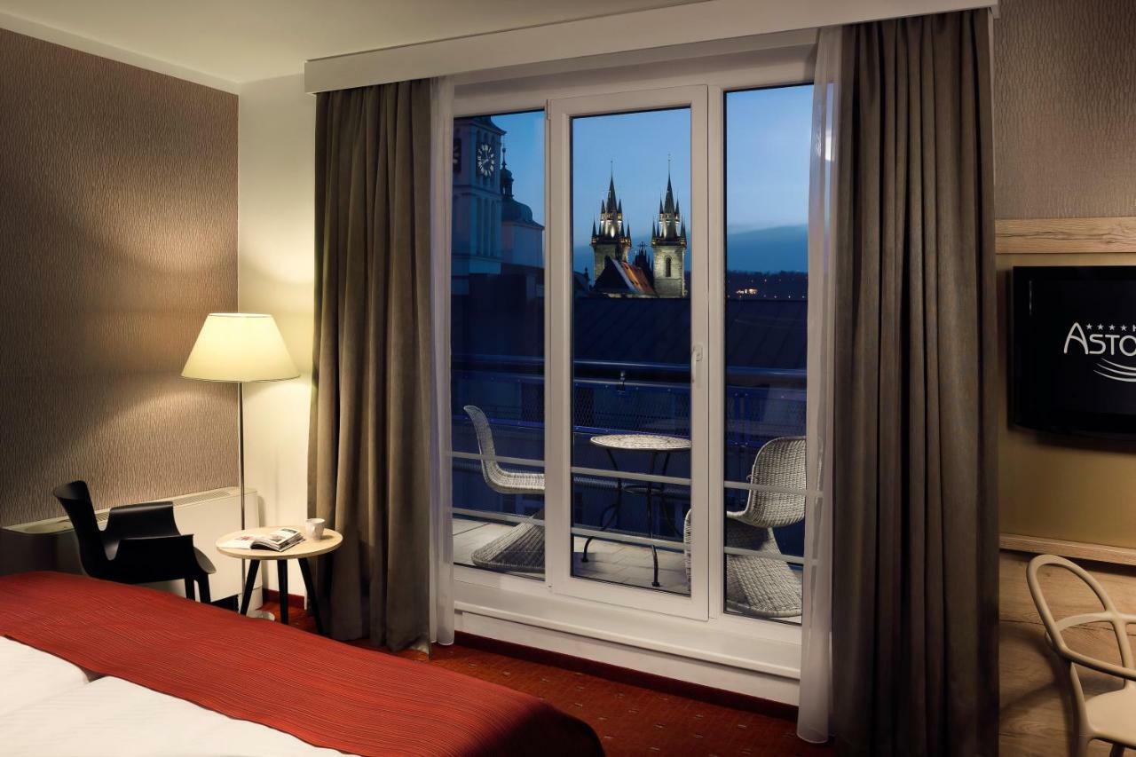 Astoria Otel 4*